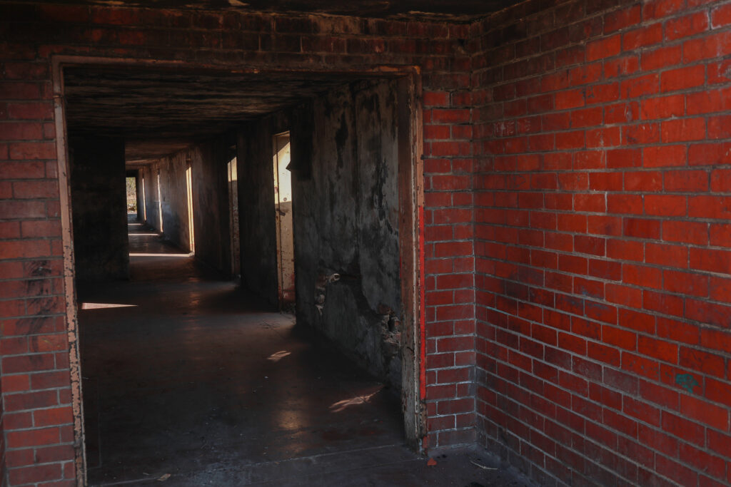 The red wall corridor turned black.