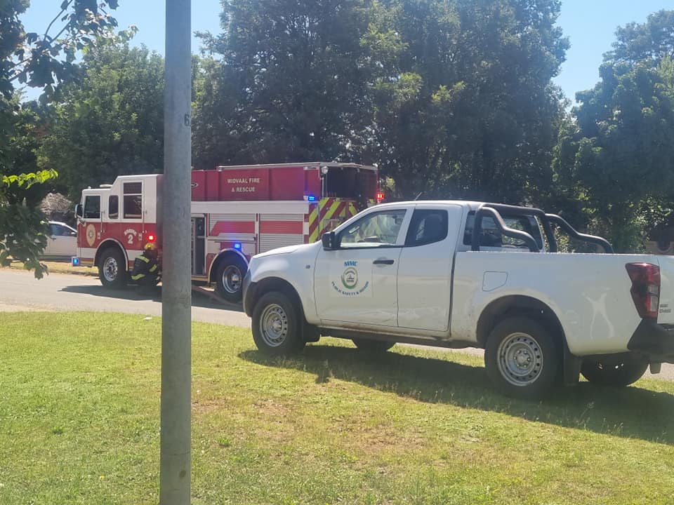 Midvaal Fire Brigade helping Emfuleni Community
